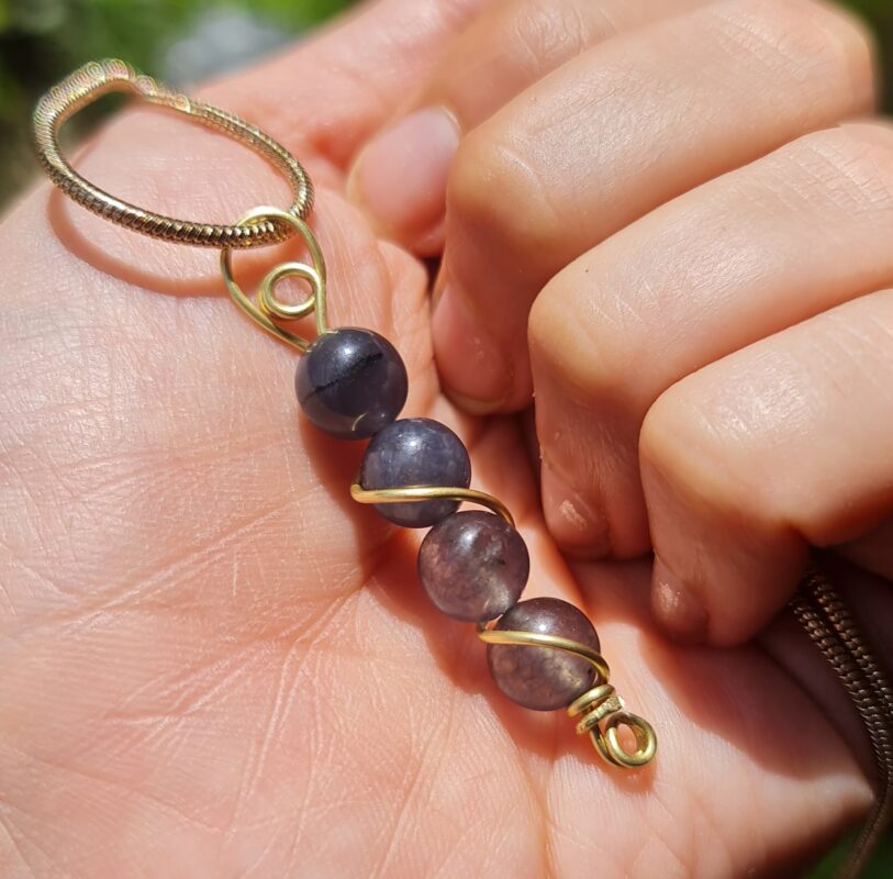 گردنبند مینیمال چهار مهره