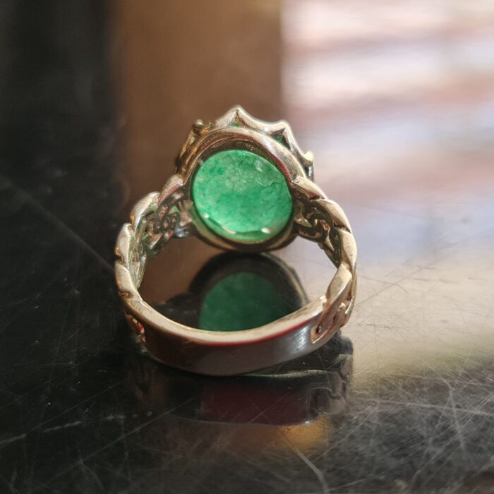 انگشتر جید سبز طبیعی