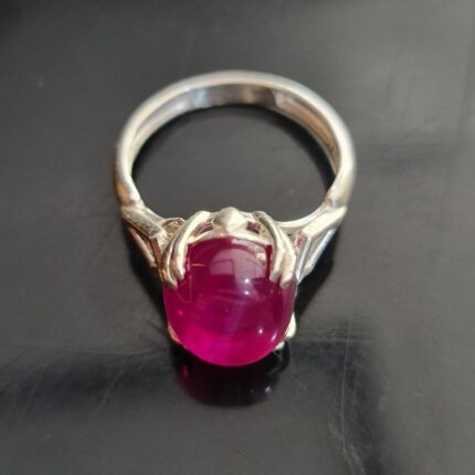 انگشتر یاقوت ستاره دار