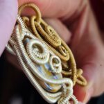 سنگ چشم ببر اصل در رکاب آویز