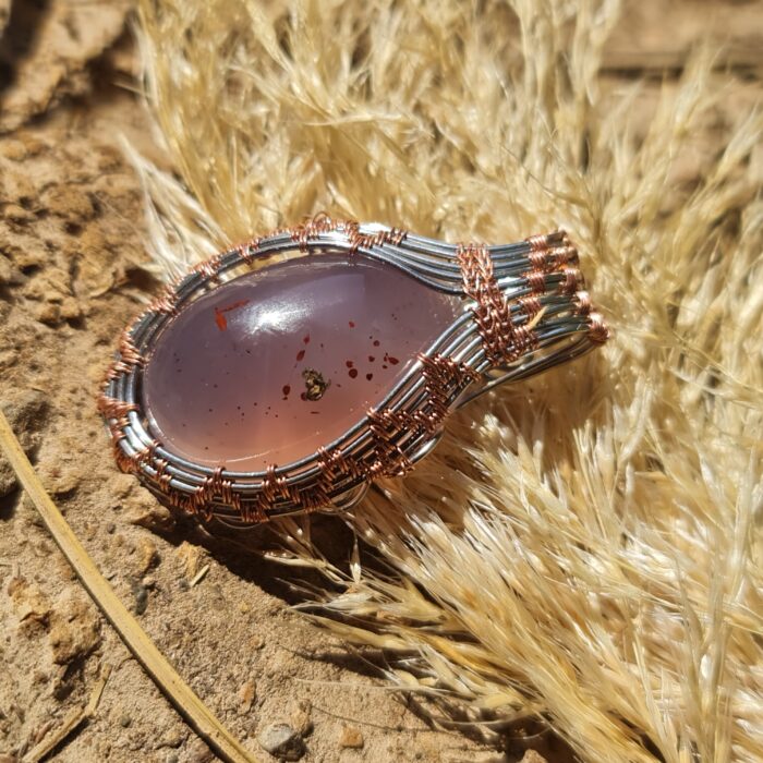 آویز گردنبند سنگ عقیق سوسنی