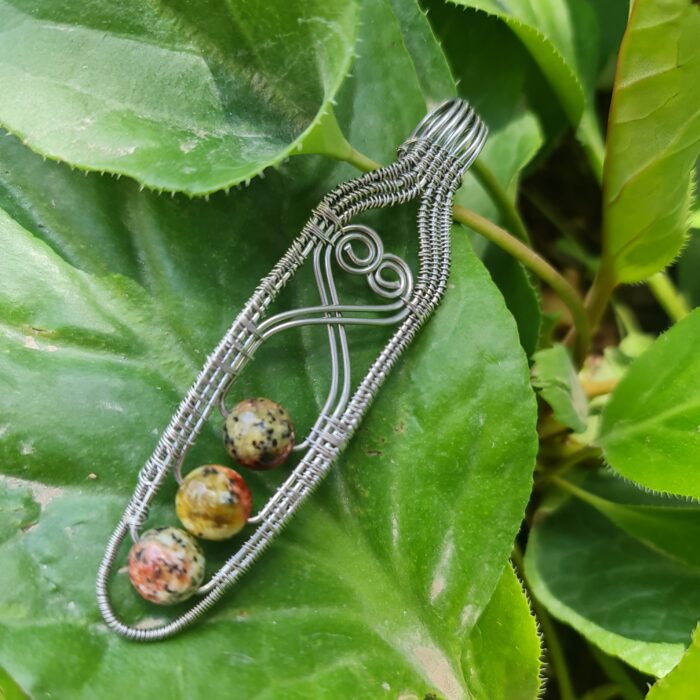 گردنبند با سه مهره سنگ جاسپر خالدار