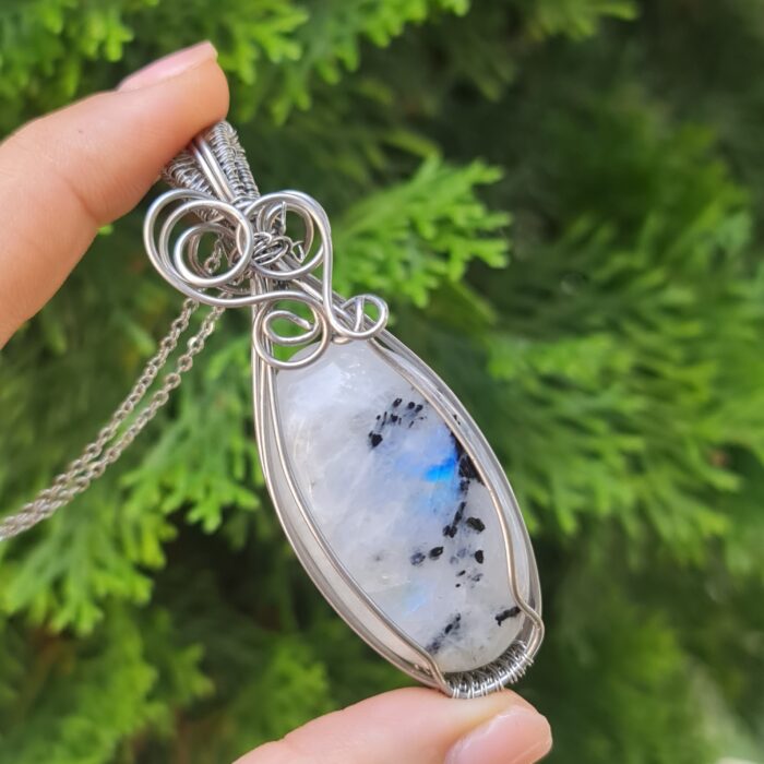 گردنبند سنگ مون استون رگه دار