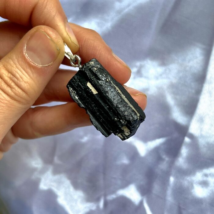 گردنبند تورمالین سیاه