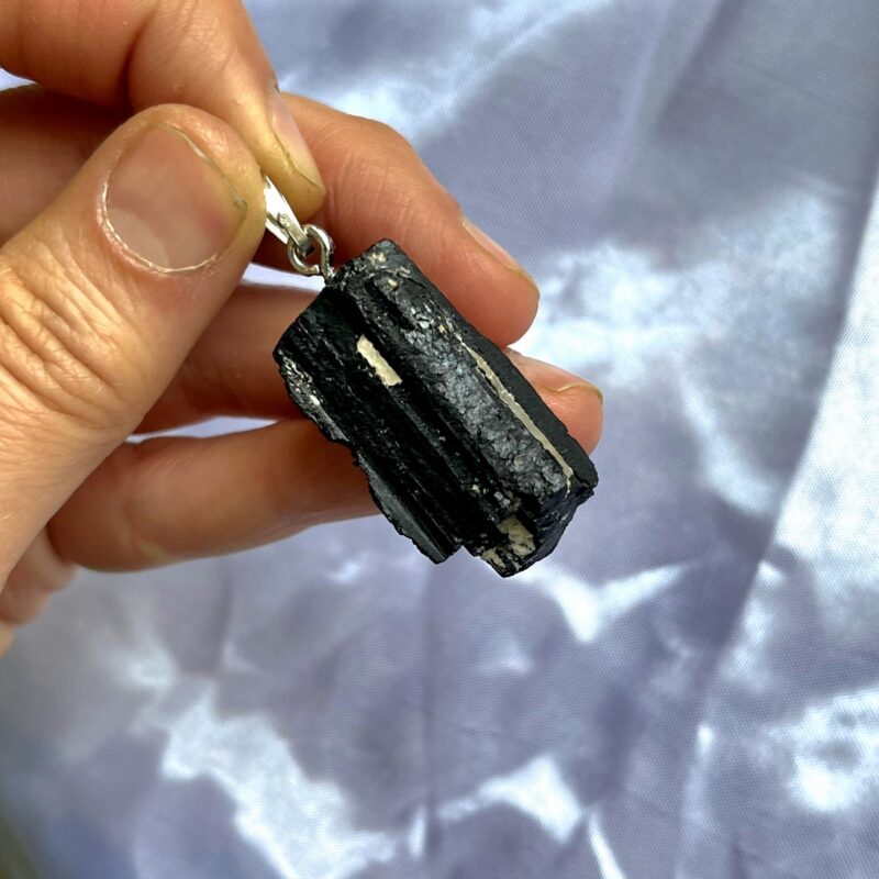 گردنبند تورمالین سیاه