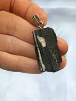 سنگ تورمالین سیاه و سفید