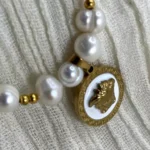 گردنبند ورساچه با مروارید اصل - Image 3