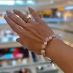 دستبند مهره سنگ رز کوارتز و مروارید