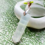 آویز سنگ شفاف طبیعی