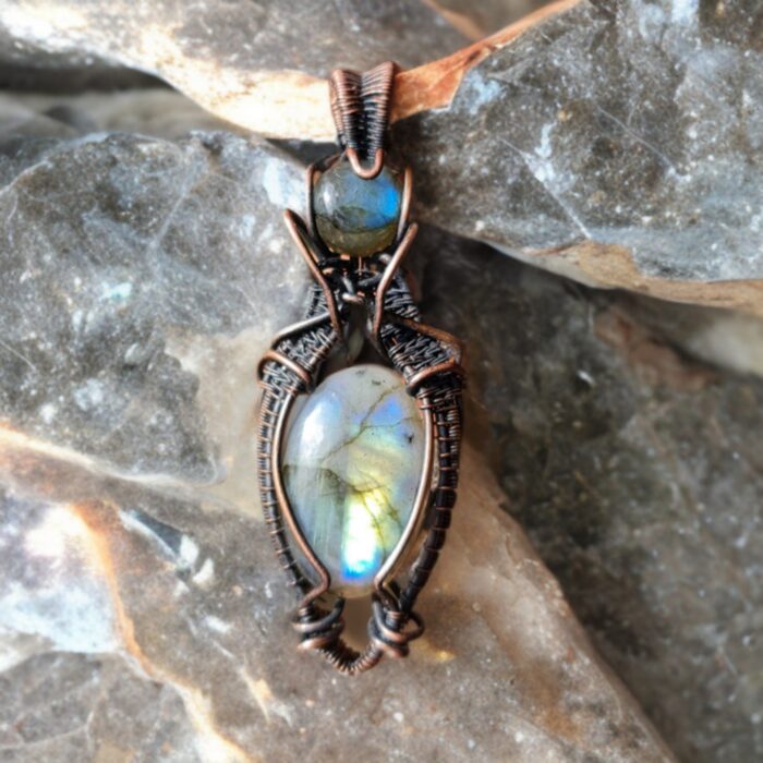 گردنبند مسی با سنگ لابرادوریت