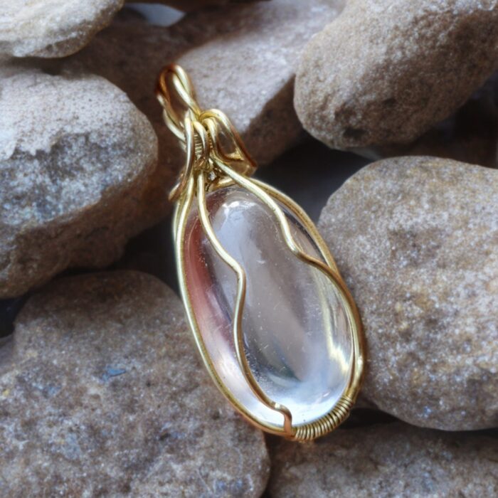 گردنبند برنجی سنگ در نجف