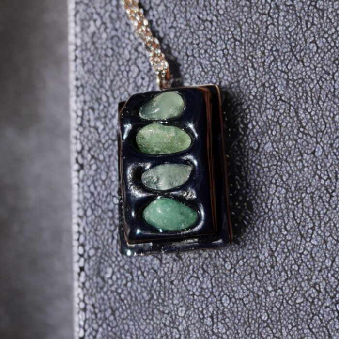 گردنبند سنگ اونتورین مدرن