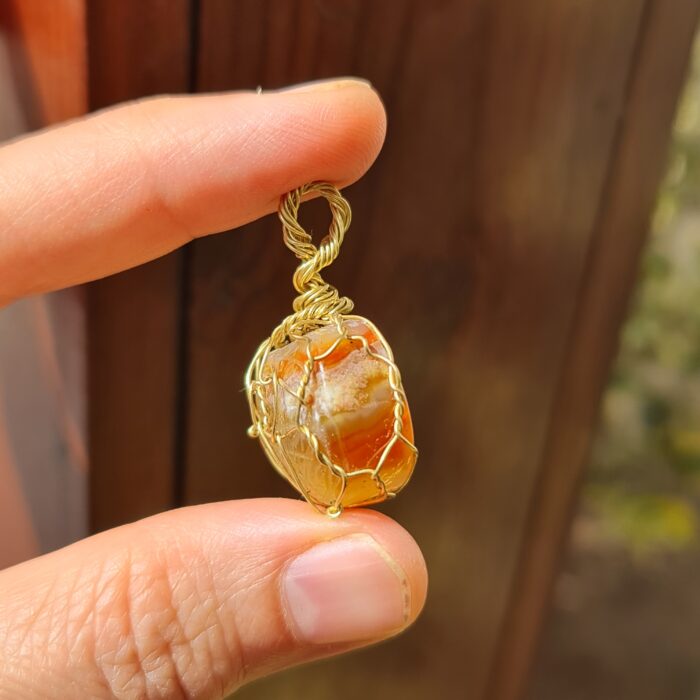 عقیق با حکاکی یا علی مددی